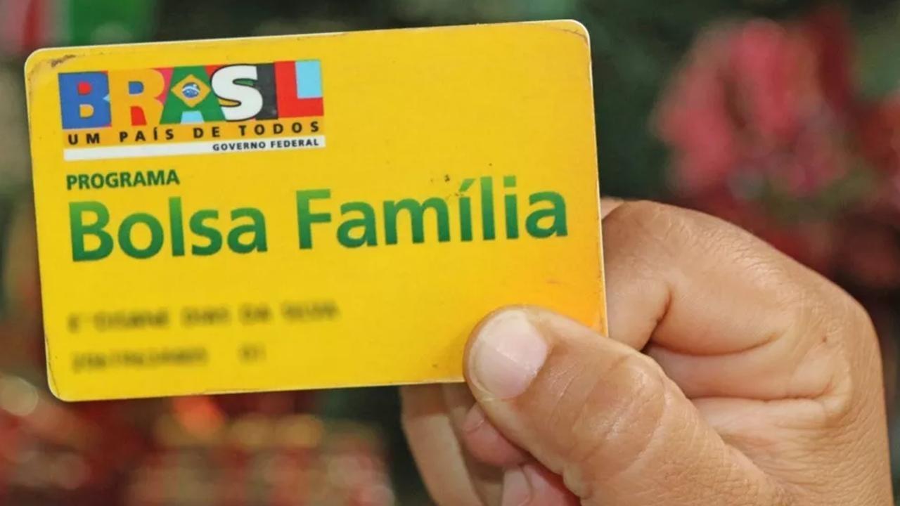 Novo Bolsa Família será relançado nesta quinta-feira (2)