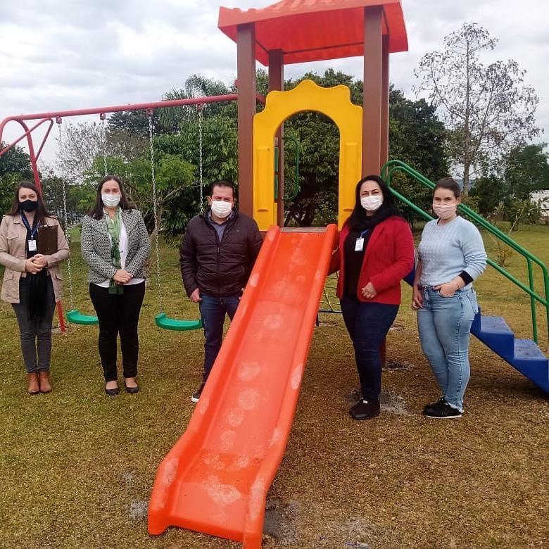 Novo parquinho infantil vai atender 110 crianças no Centro Educacional Leandro dos Santos