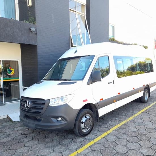 Novo veículo reforça a frota da saúde no município de Petrolândia