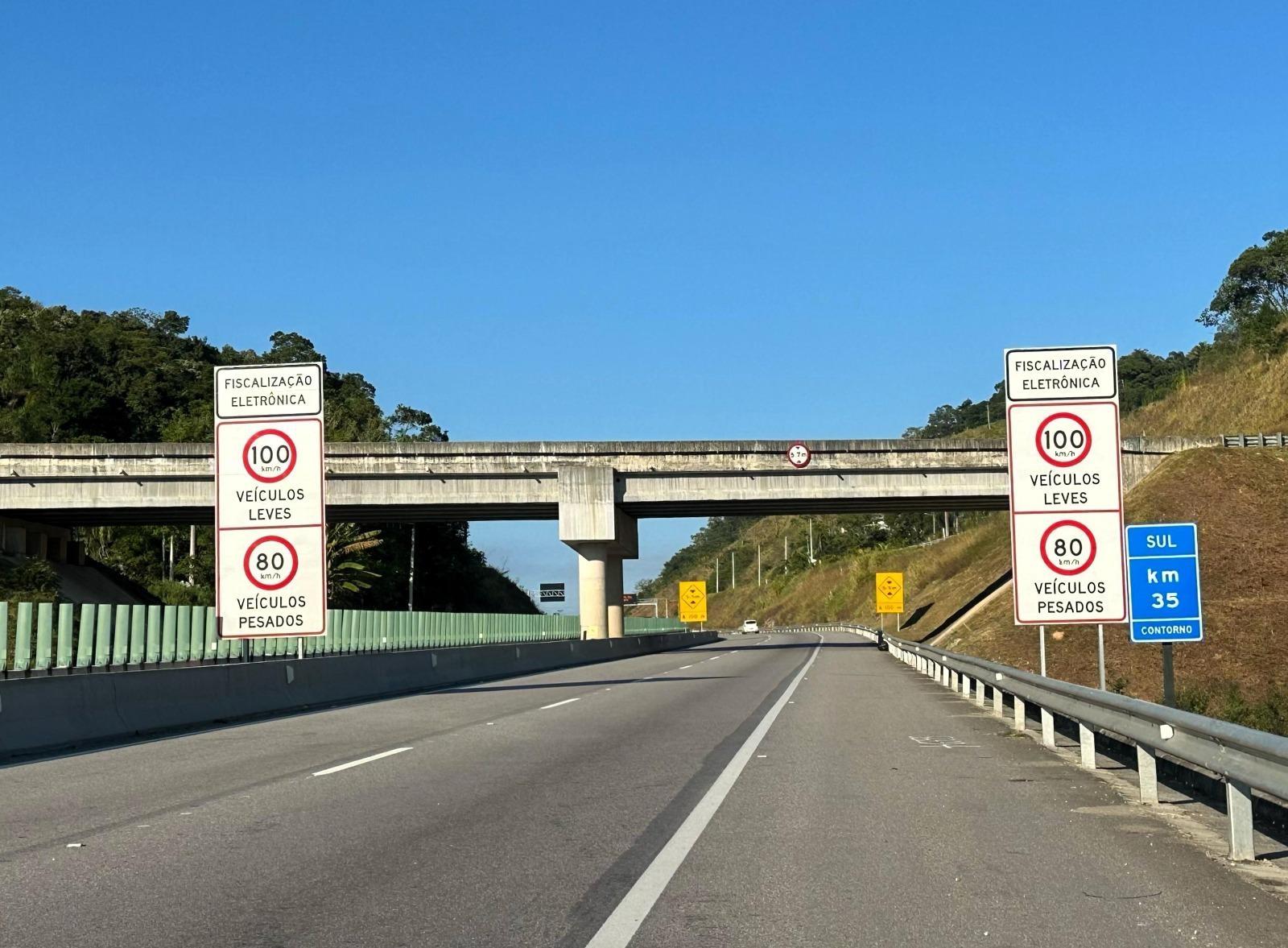 Novos radares começam a multar na BR-101, BR-116 e Contorno de Florianópolis