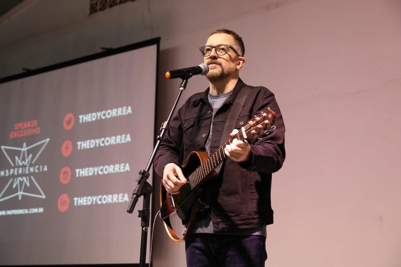 Palestra com Thedy Corrêa reúne mais de 600 pessoas em Ituporanga