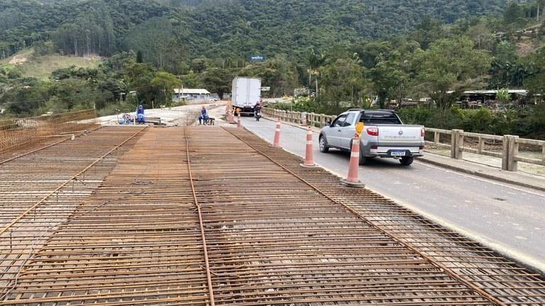 Obra da ponte entre Apiúna e Ibirama está 84% concluída, afirma DNIT