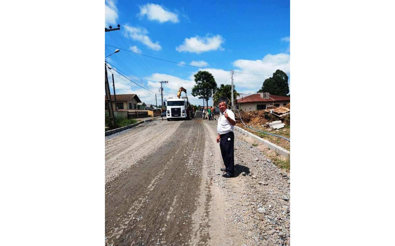 Obras de pavimentação em Imbuia devem ser concluídas nessa semana