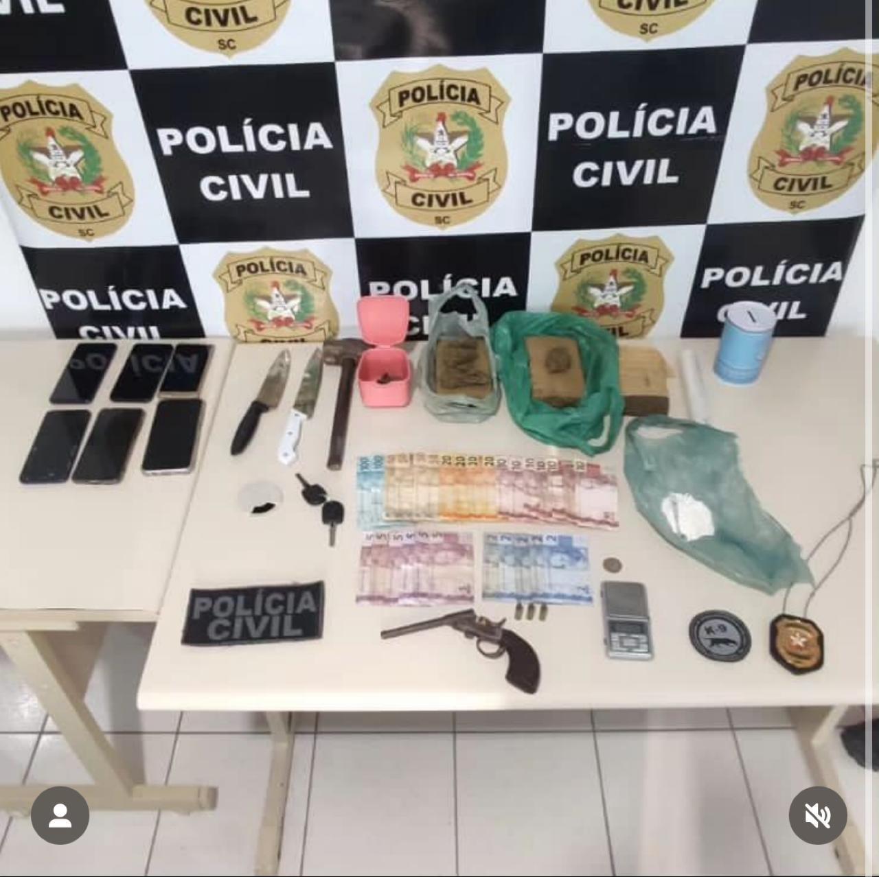 Operação policial na cidade de Bom Retiro cumpre mandados de buscas residenciais e prisões