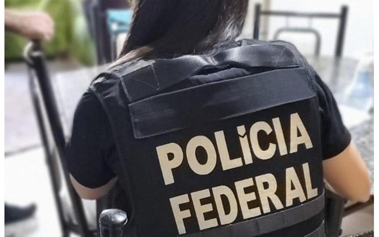 Operação Second Place da Polícia Federal cumpre mandados contra suspeitos de crimes financeiros em cidade do Alto Vale 