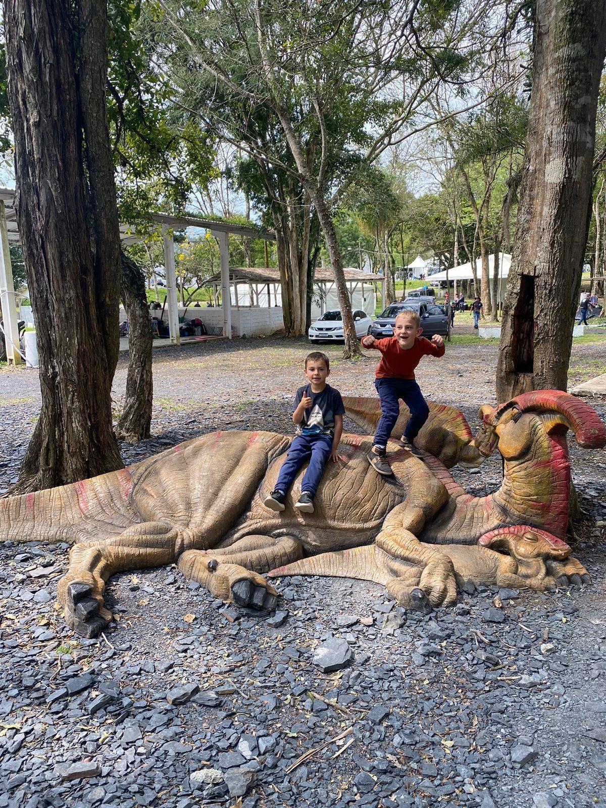 Os dinossauros invadiram Ituporanga, e você pode conferir ao vivo - mas ATENÇÃO, somente nesta segunda (26) e terça-feira (27)
