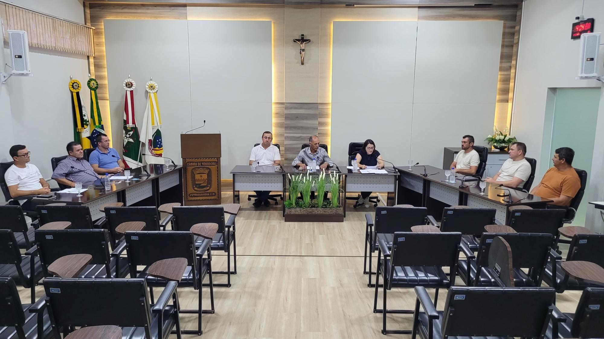 Vereadores de Petrolândia começaram os trabalhos no Poder Legislativo nesta segunda-feira (03)