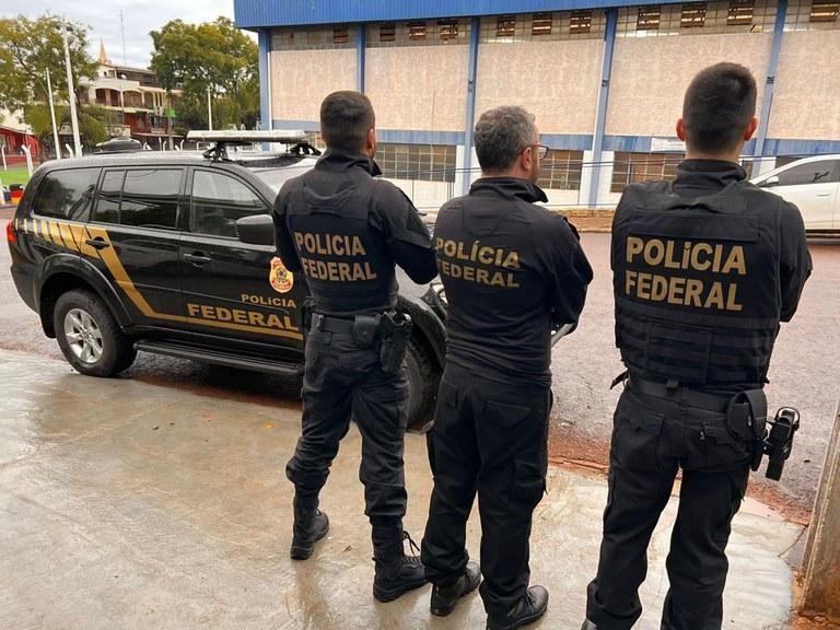 Pai e filho são presos pela PF em Chapadão do Lageado por trabalho análogo à escravidão e posse ilegal de arma