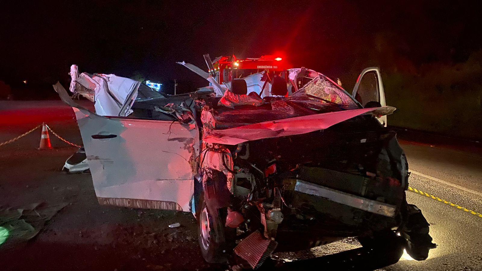 Passageira morre em acidente com furgão na BR-470 no Alto Vale