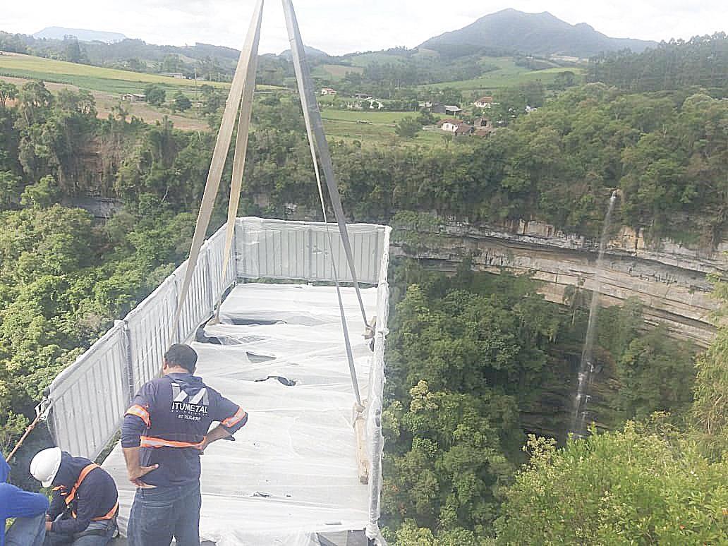 Passarela de vidro em Chapadão do Lageado será primeira do Alto Vale