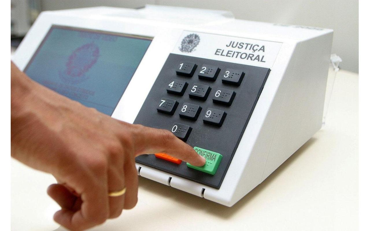 Pesquisa Datafolha para presidente: Bolsonaro tem 39% e Haddad, 25% dos votos válidos
