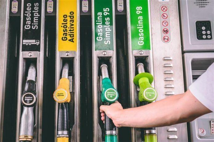 Petrobras anuncia redução de R$ 0,25 no preço da gasolina