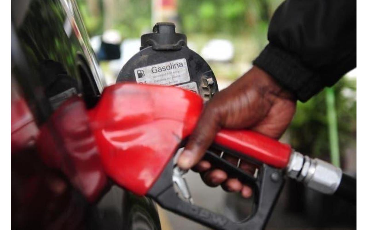 Petrobrás sobe preço da gasolina em 10%; aumento é o quinto consecutivo desde maio