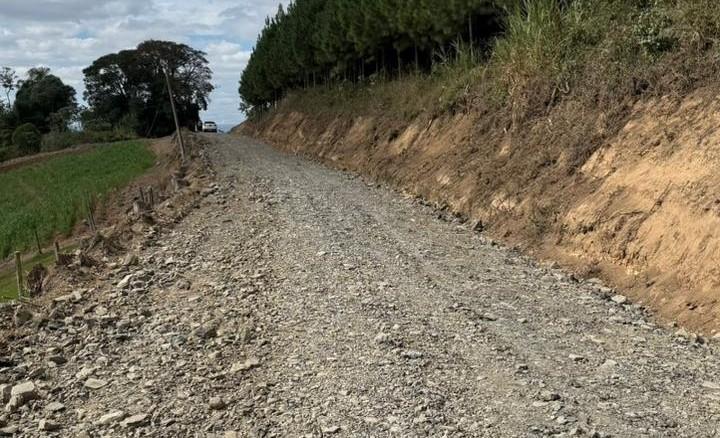 Petrolândia intensifica melhorias nas estradas municipais