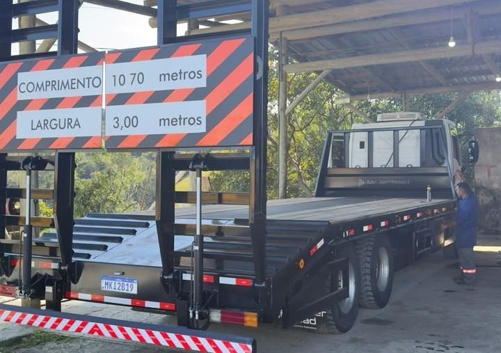 Petrolândia investe mais de R$ 70 mil em prancha para transporte de máquinas