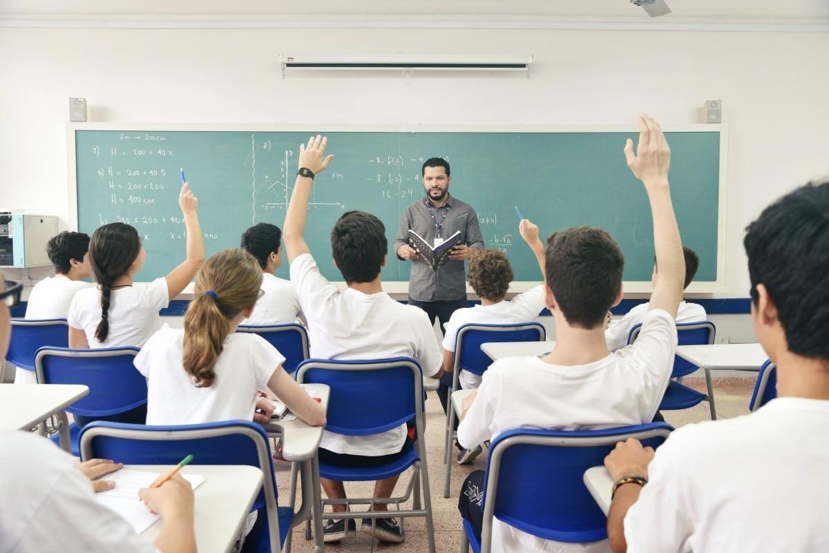Piso do magistério tem reajuste e vai a R$ 5,1 mil em 2026