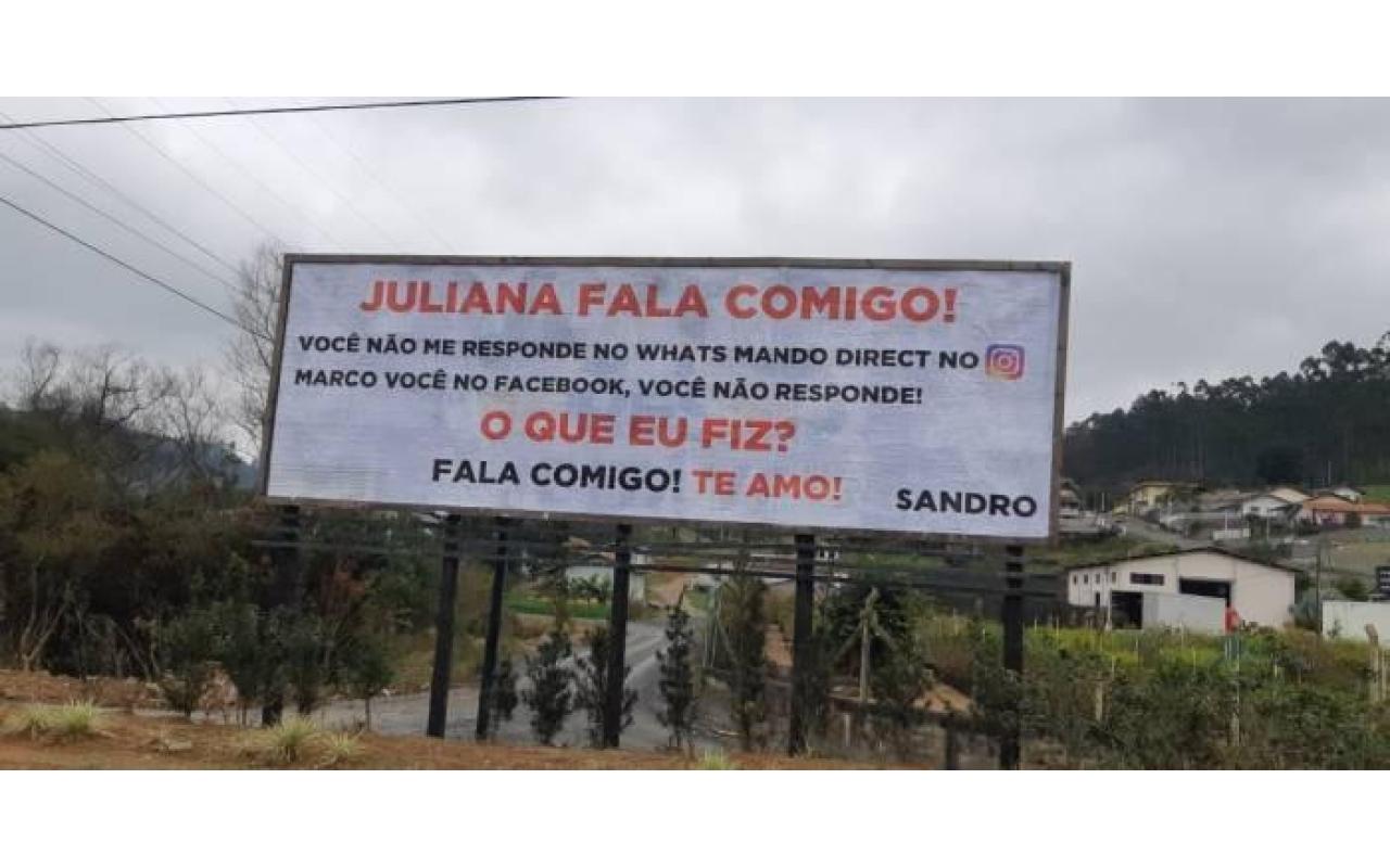Placa com pedido chama atenção de moradores em Laurentino: “Juliana, fala comigo! ”