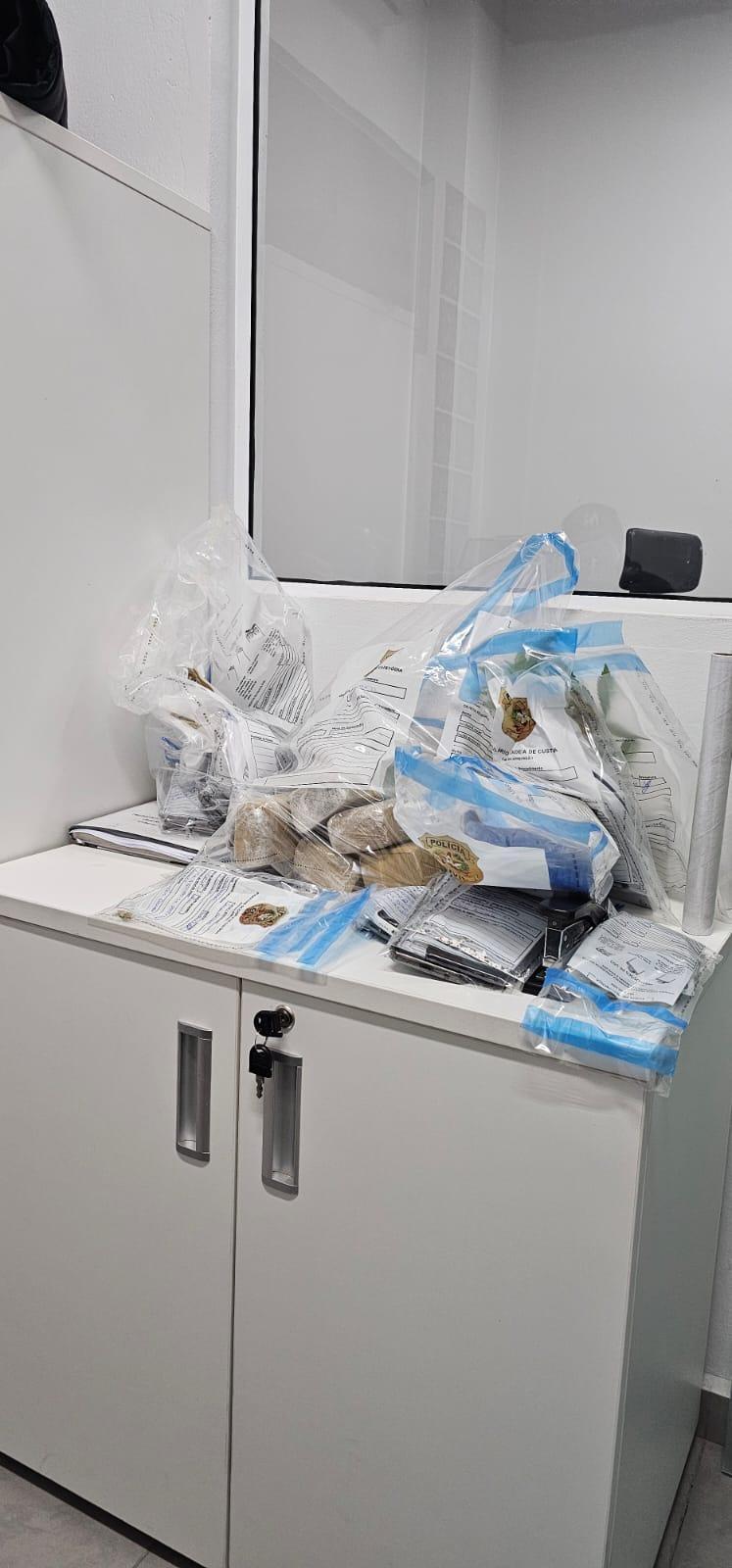 PM apreende mais de 8 kg de drogas durante ocorrência em Santa Tereza