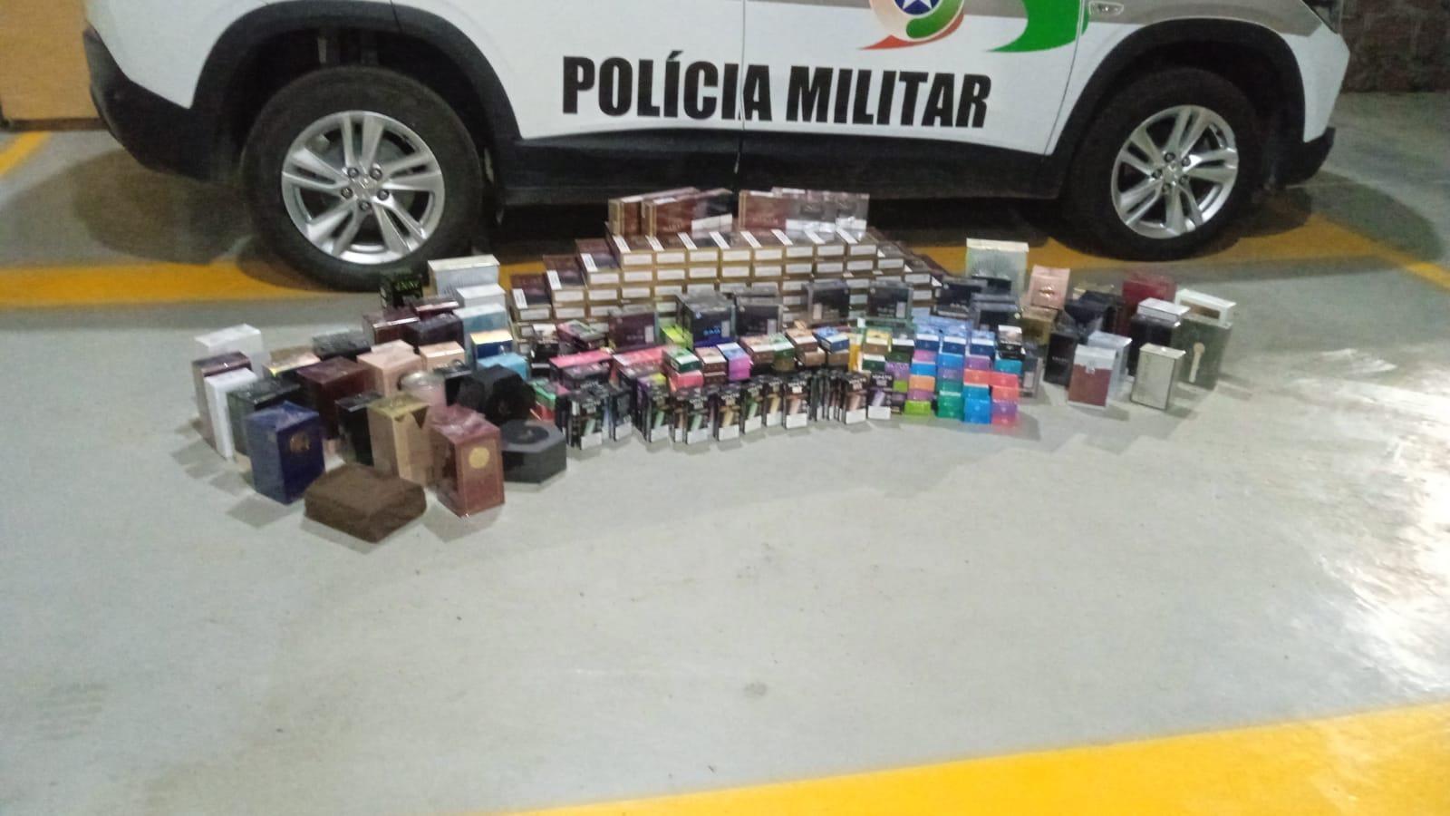  Polícia apreende contrabando e droga durante abordagem em Ituporanga