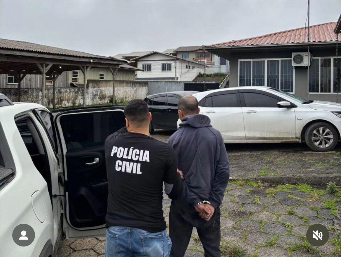 Polícia Civil prende homem por tráfico de drogas