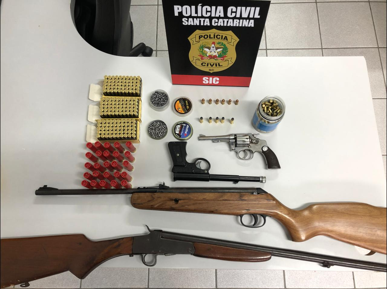 Polícia Civil apreende armas em propriedade no Alto Vale