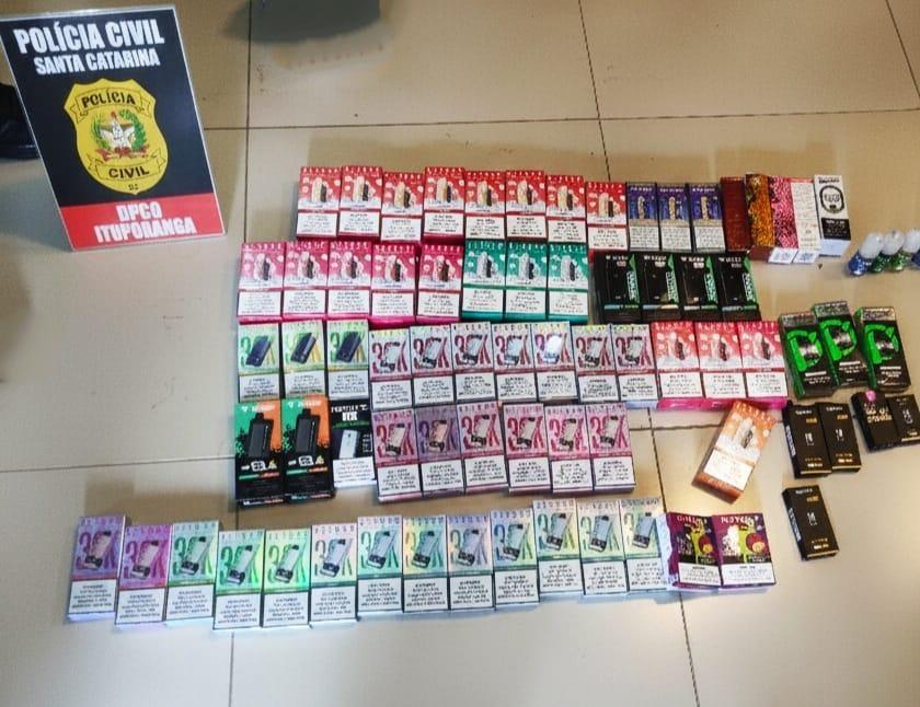 Polícia Civil apreende cigarros eletrônicos e prende duas pessoas em Ituporanga