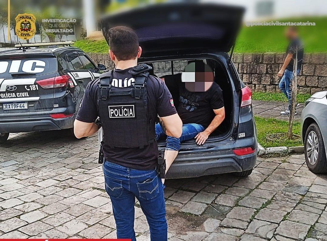 Polícia Civil cumpre mandado de busca e apreensão em Imbuia