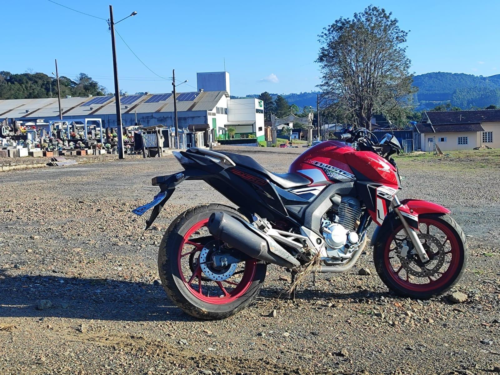 Polícia Civil elucida crime e recupera moto furtada 