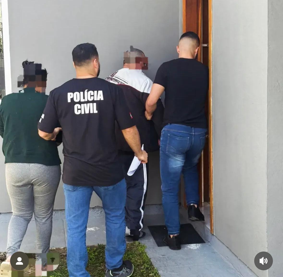 Polícia Civil prende duas pessoas foragidas da Justiça em Bom Retiro
