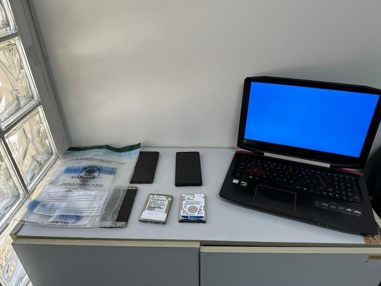 Polícia Federal prende suspeito de divulgar cenas de abuso sexual infantojuvenil no Alto Vale