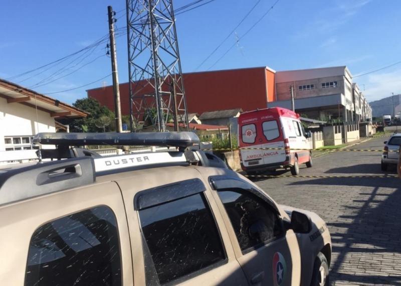 Polícia localiza bandidos que assaltaram carros-fortes no Aeroporto de Blumenau