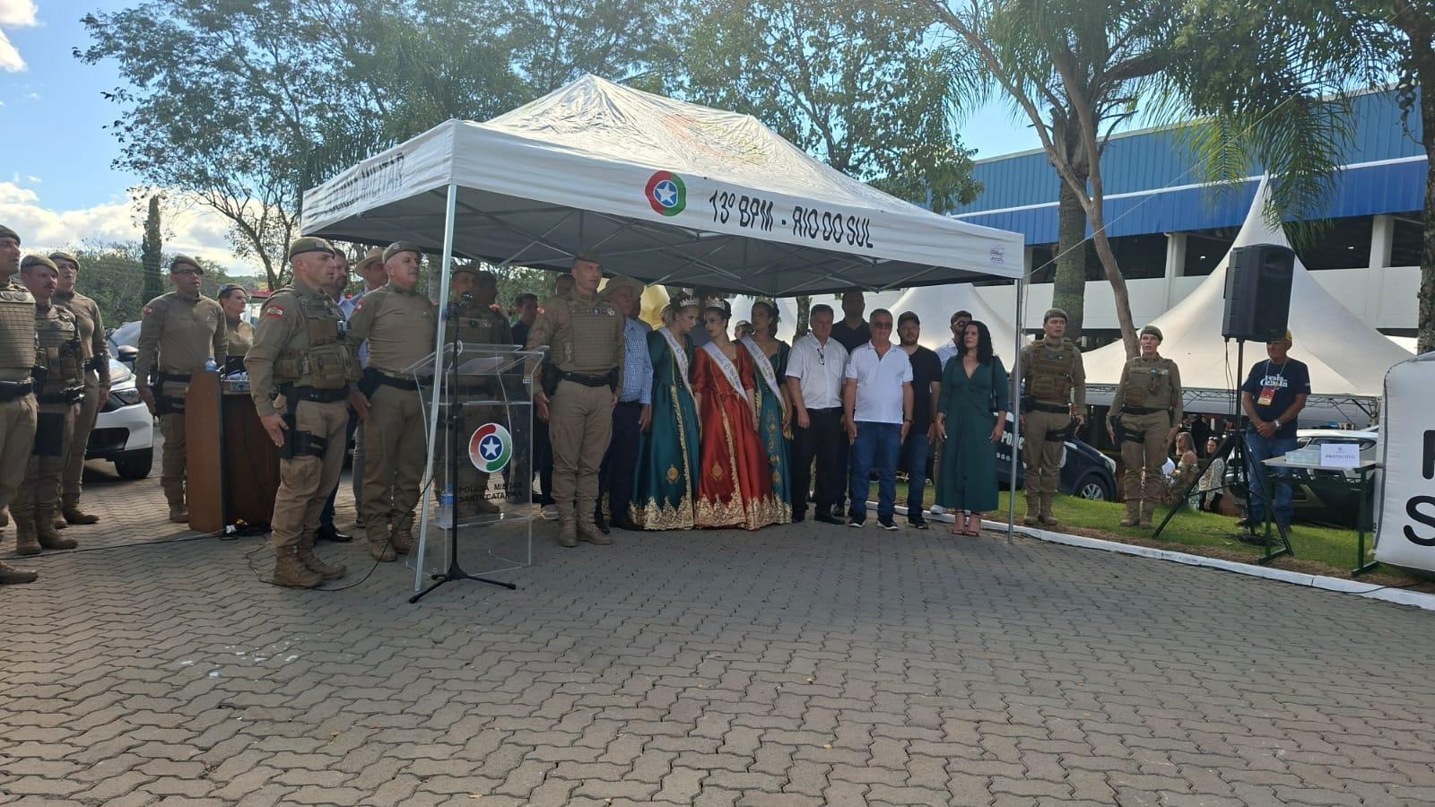 Polícia Militar entrega 14 viaturas para reforçar segurança no Alto Vale