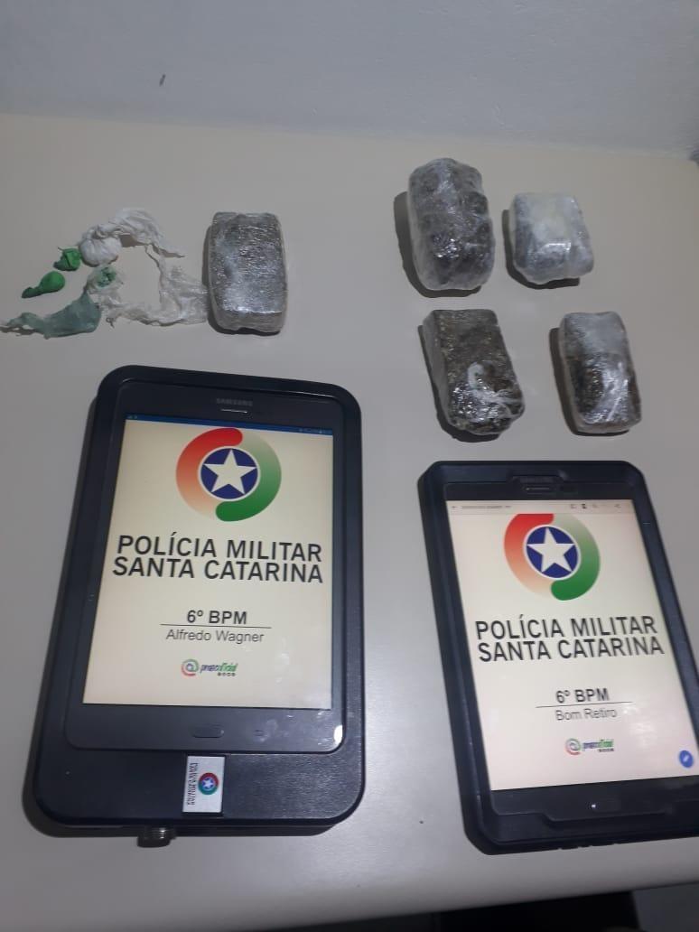 Polícia Militar prende dois homens que portavam drogas em Alfredo Wagner