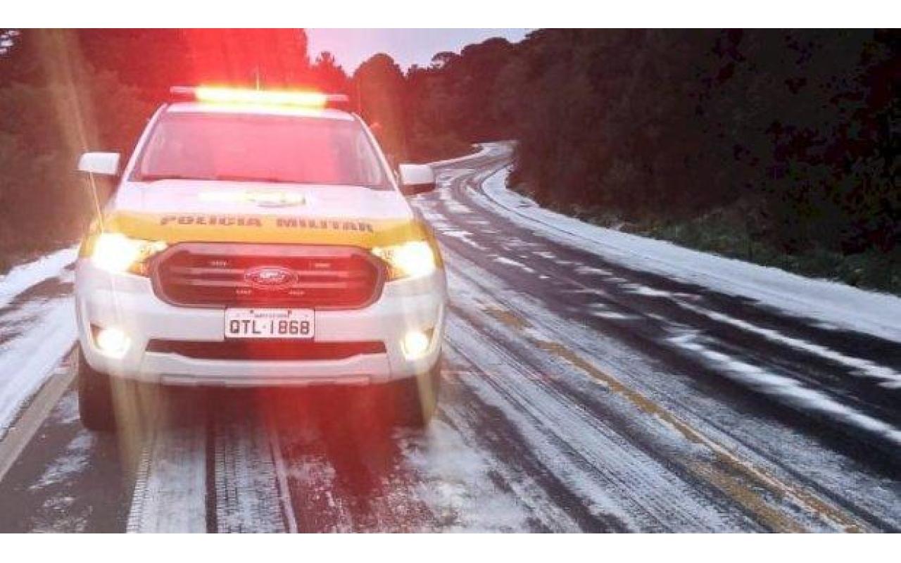 Polícia Militar Rodoviária alerta para os riscos de gelo na pista na Serra catarinense