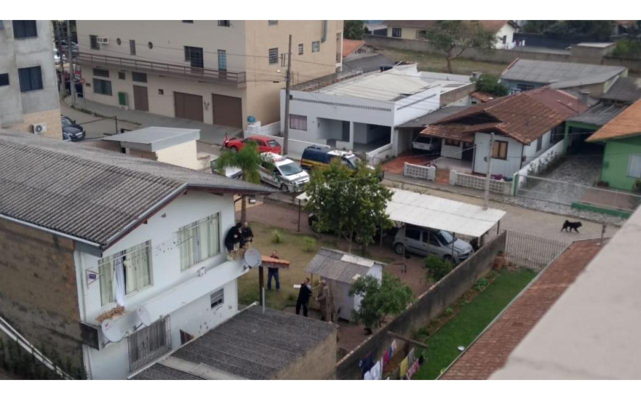 Policial aposentado tem surto psicótico em Rio do Sul