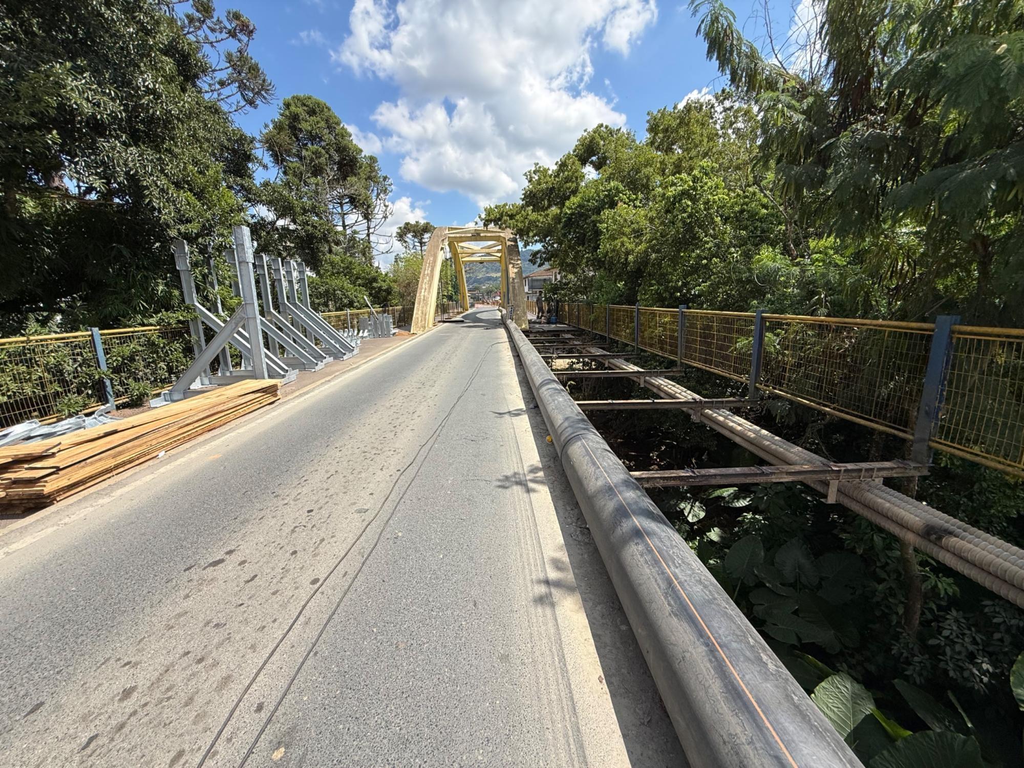 Ponte dos Arcos fecha aos fins de semana durante obras em Rio do Sul