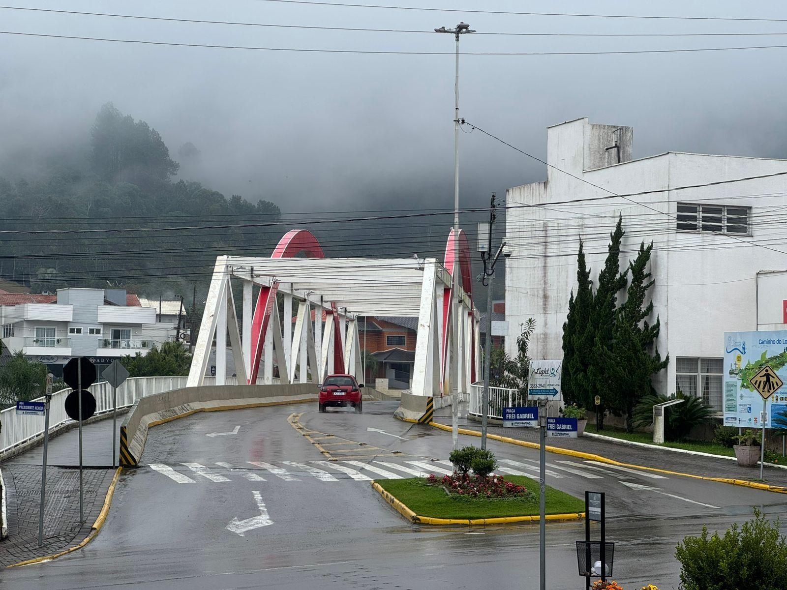 Ponte Vitório Sens, em Ituporanga, vai receber estação meteorológica