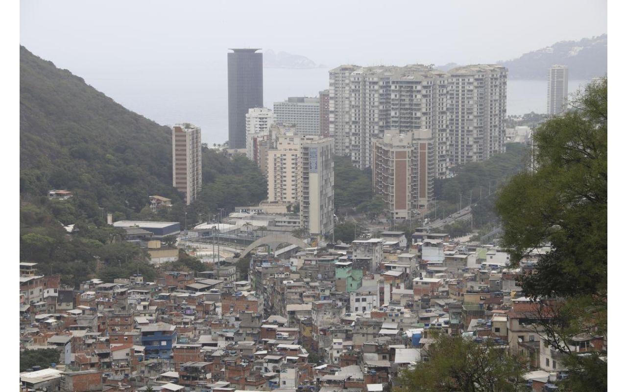 População brasileira passa de 208,4 milhões de pessoas, mostra IBGE 