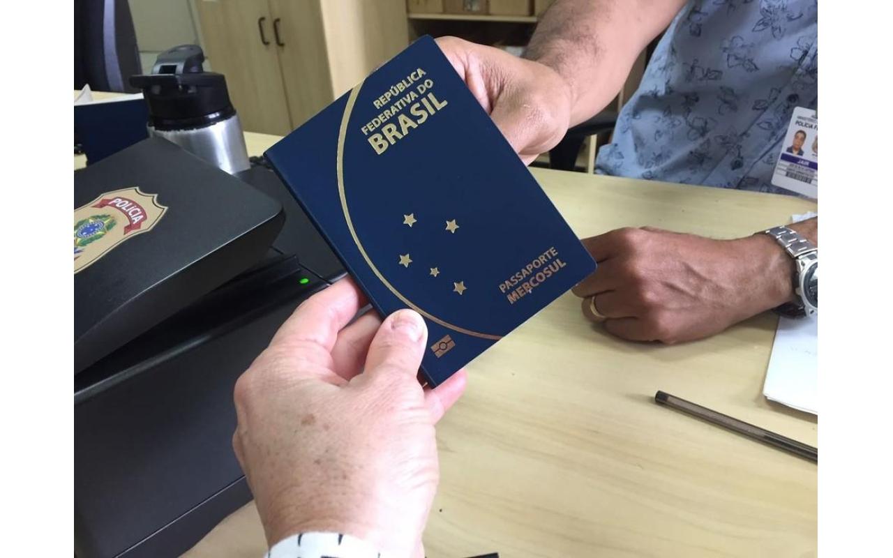 Posto da PF para emissão de passaporte começa a funcionar em Blumenau