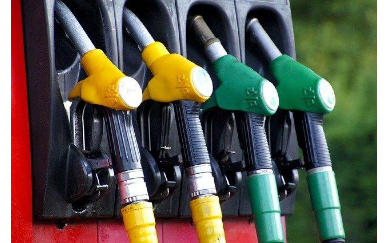 Preço médio da gasolina aumenta em Santa Catarina e se mantém acima da média nacional