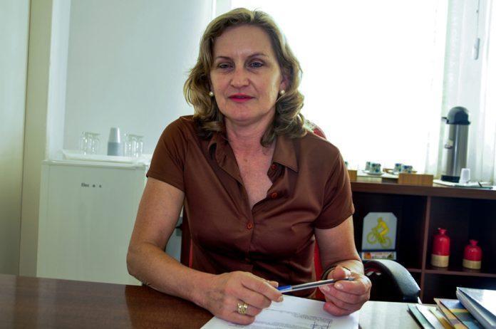 Prefeita de Chapadão do Lageado esclarece abertura de licitação para contratação de três linhas de transporte escolar