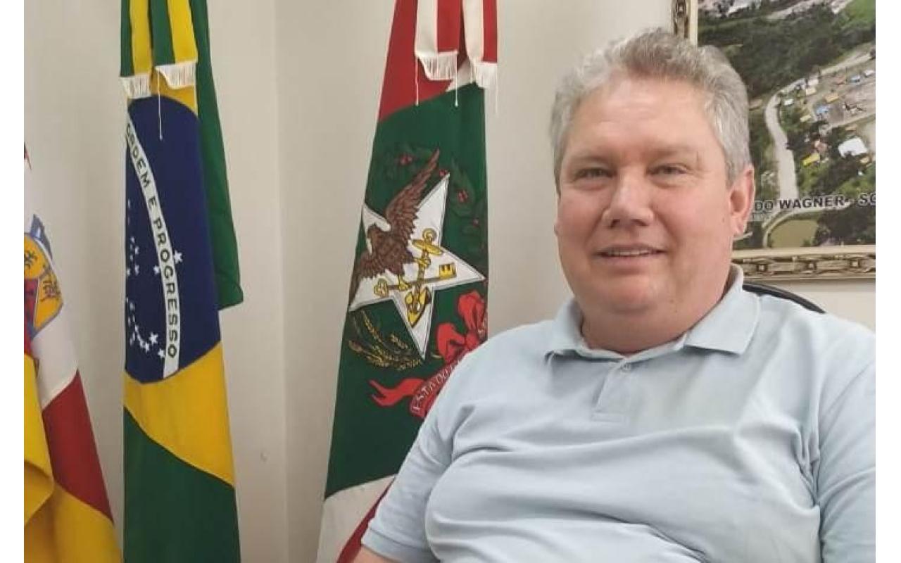 Prefeito de Alfredo Wagner retorna de Brasília com expectativa de liberação de recursos
