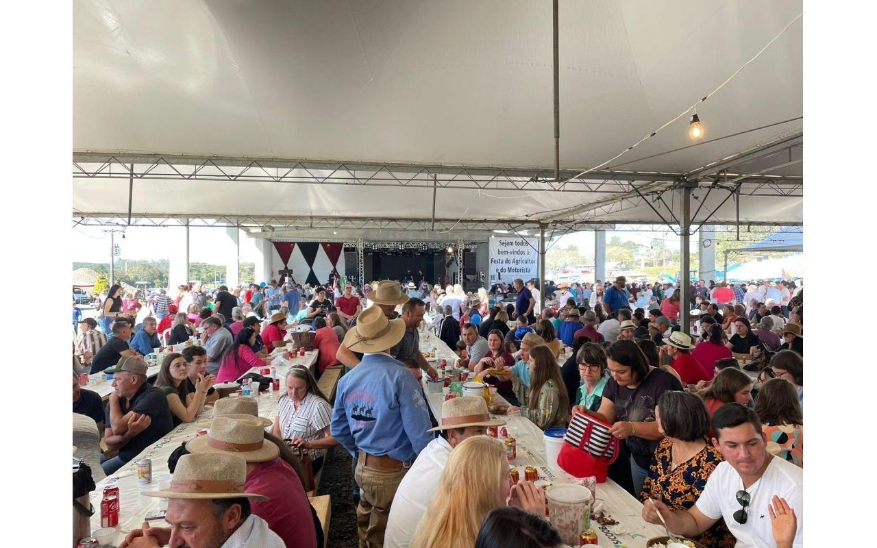 Prefeito de Atalanta agradece a participação da comunidade na festa do agricultor e motorista