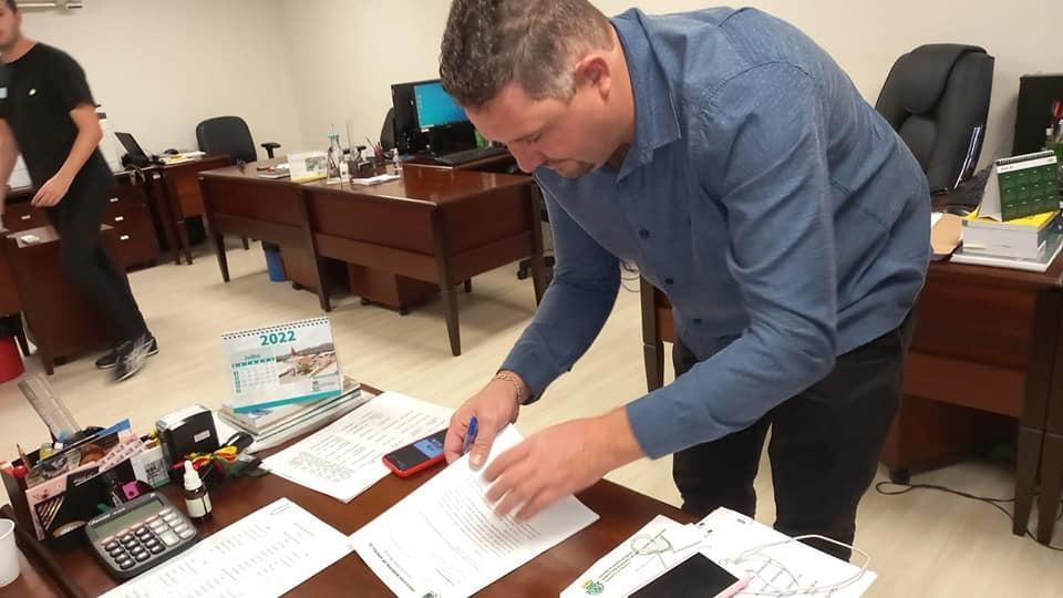 Prefeito de Aurora participa de reunião na tarde desta segunda-feira (10) com o Governador Carlos Moisés