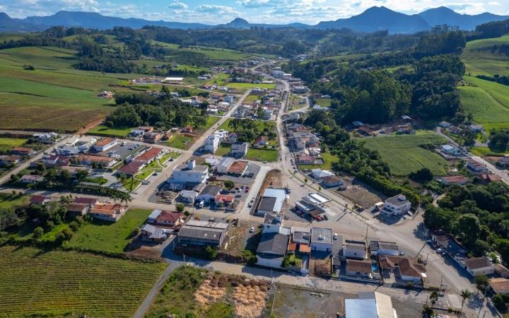 Prefeito de Chapadão do Lageado solicita kits de transposição para a comunidade de Alto Figueiredo