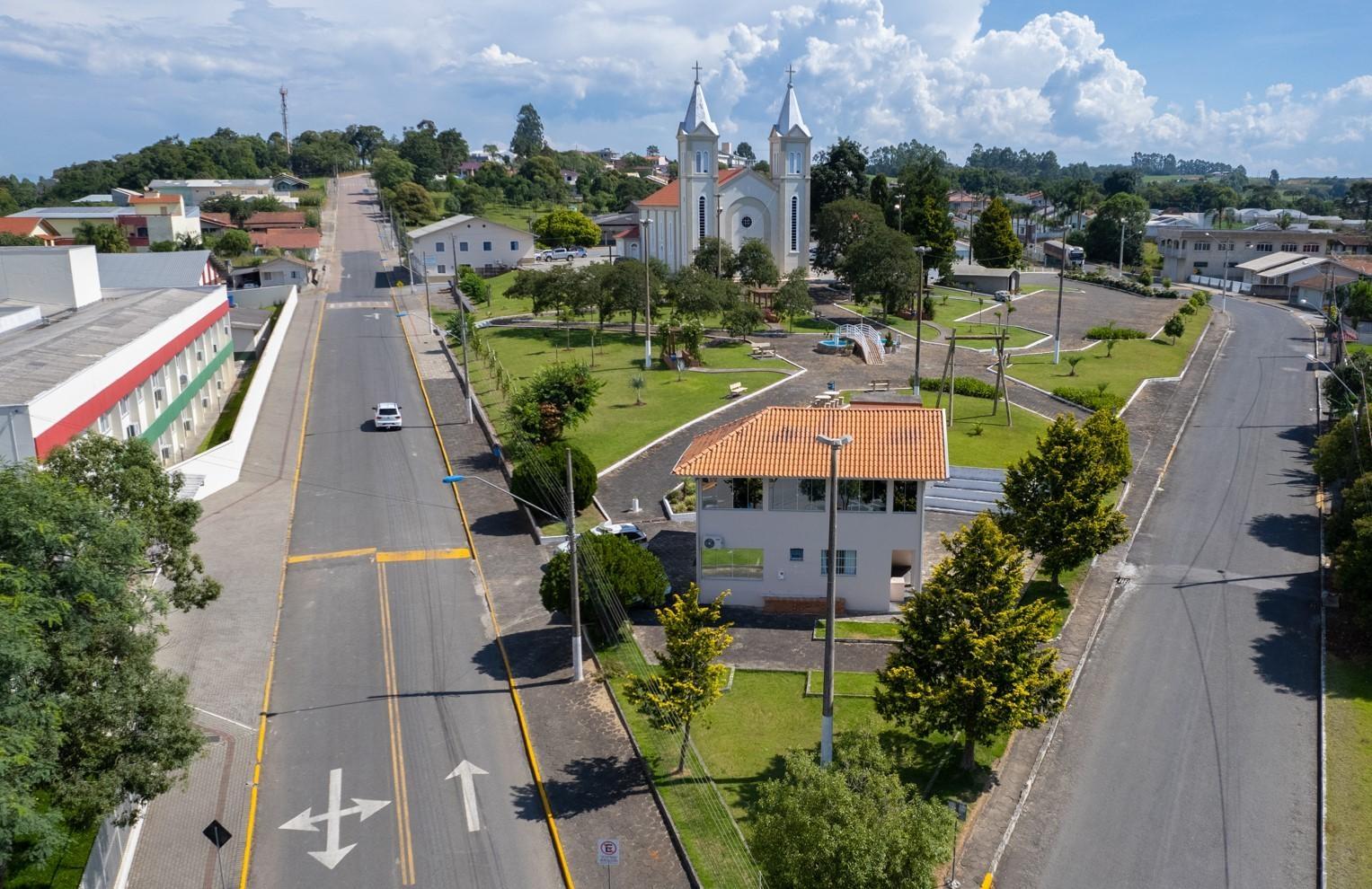 Prefeito de Imbuia, Deny Scheidt, anuncia a chegada de recursos para o município