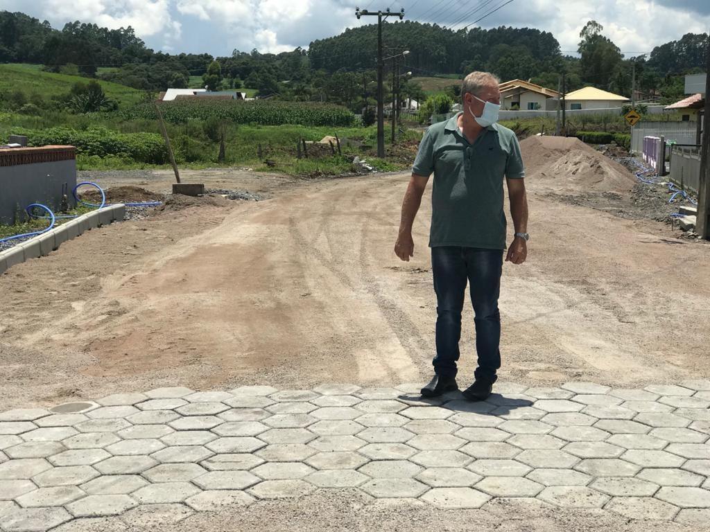 Prefeito de Imbuia garante recurso pra construção de creche