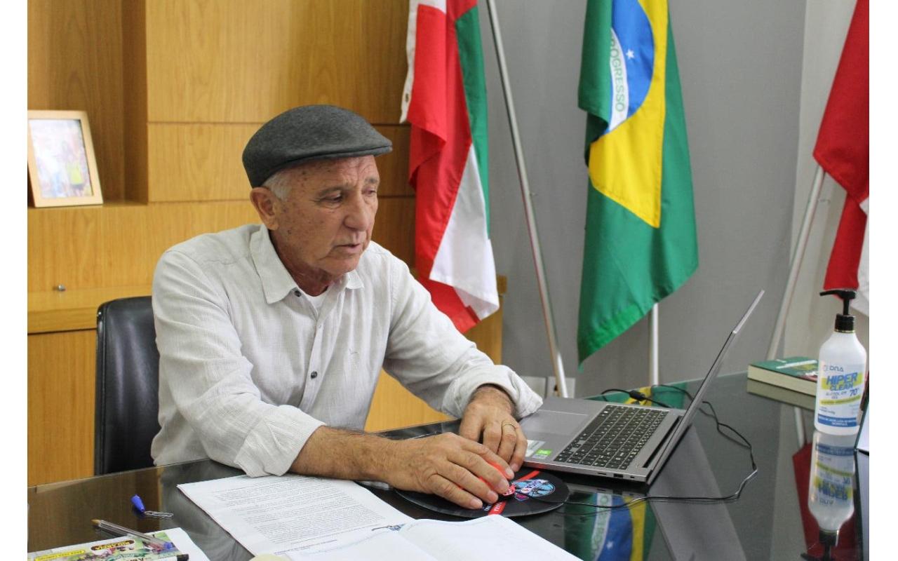 Prefeito de Ituporanga cumpre agenda em Florianópolis