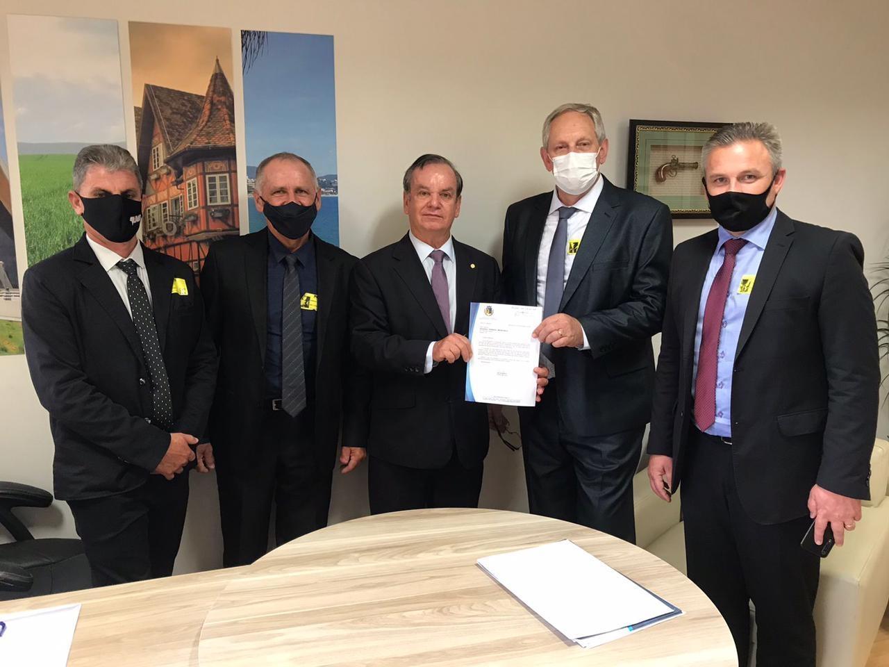 Prefeito de Vidal Ramos cumpre agenda em Brasília
