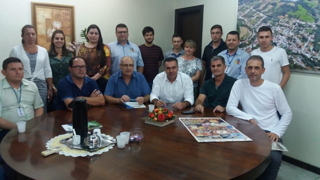 Prefeito de Vidal Ramos deixa UTI e vice assume administração